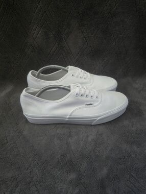 Vans Authentic White Casual Shoes Mens Sz 9.5 Sneakers Skater.
